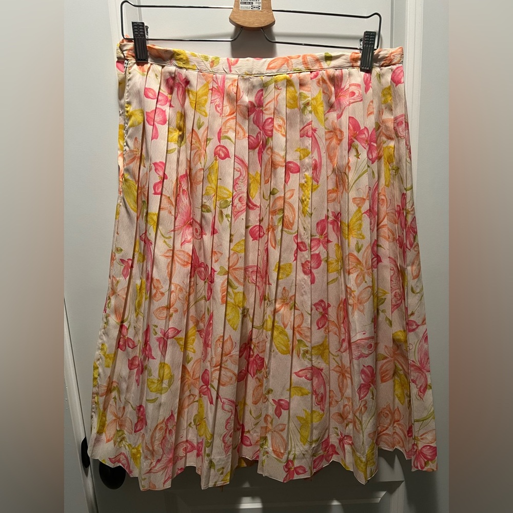 Size M - Vintage Skirt